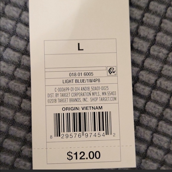 2 PACK - Wild Fable light blue tees - Picture 4 of 4